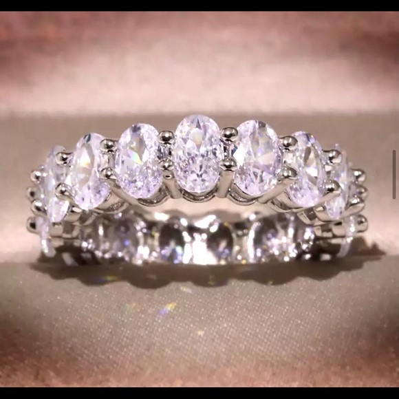 💍 Oval cut stones band ring 💍 - Picture 2 of 2